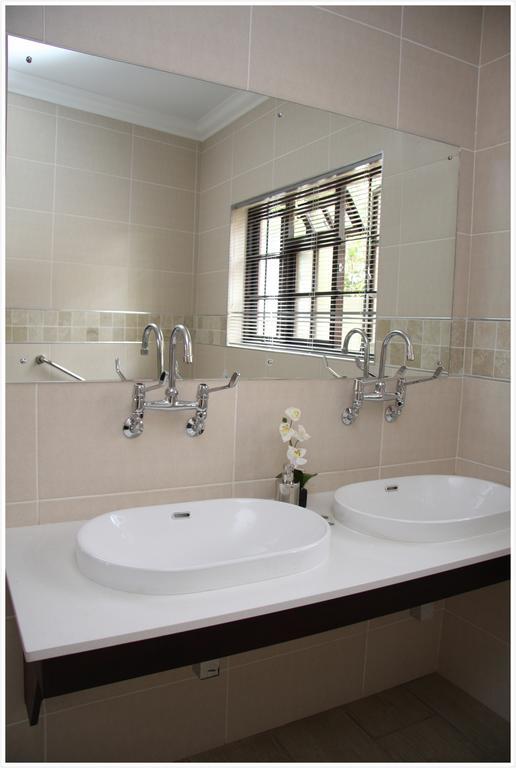 Be At Home Guesthouse Klerksdorp Quarto foto
